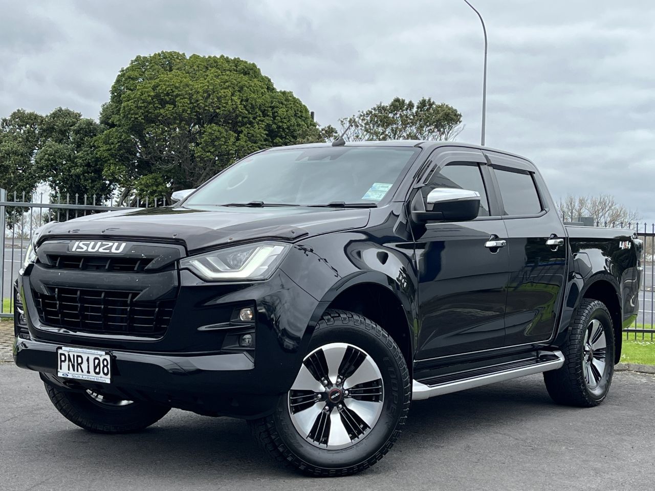 Vehicle image 1
