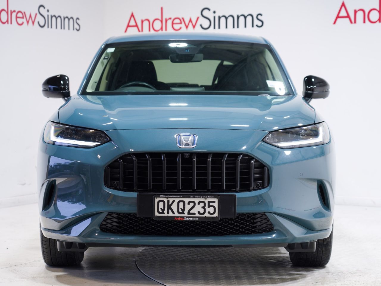 Vehicle image 3