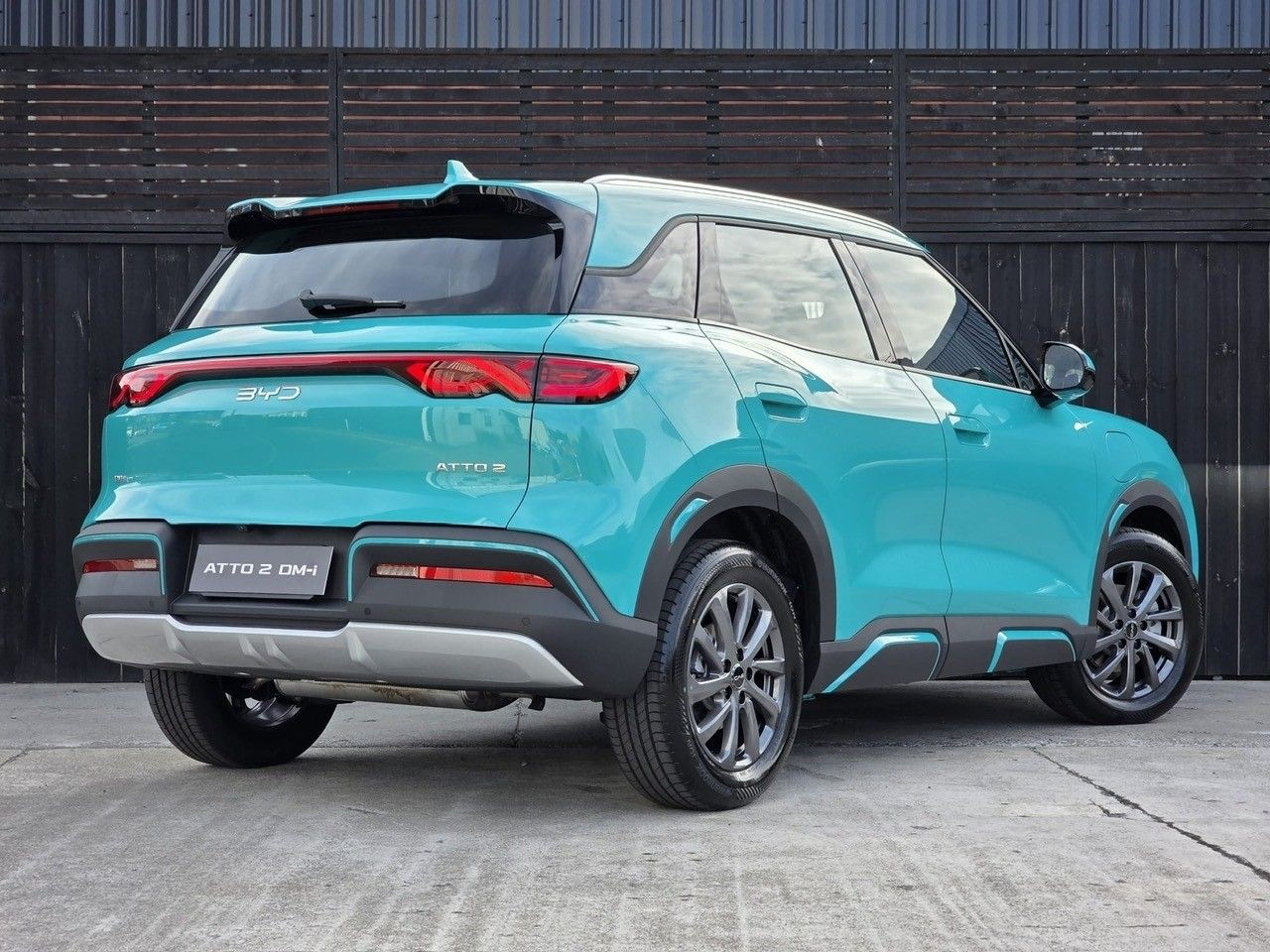 Vehicle image 4