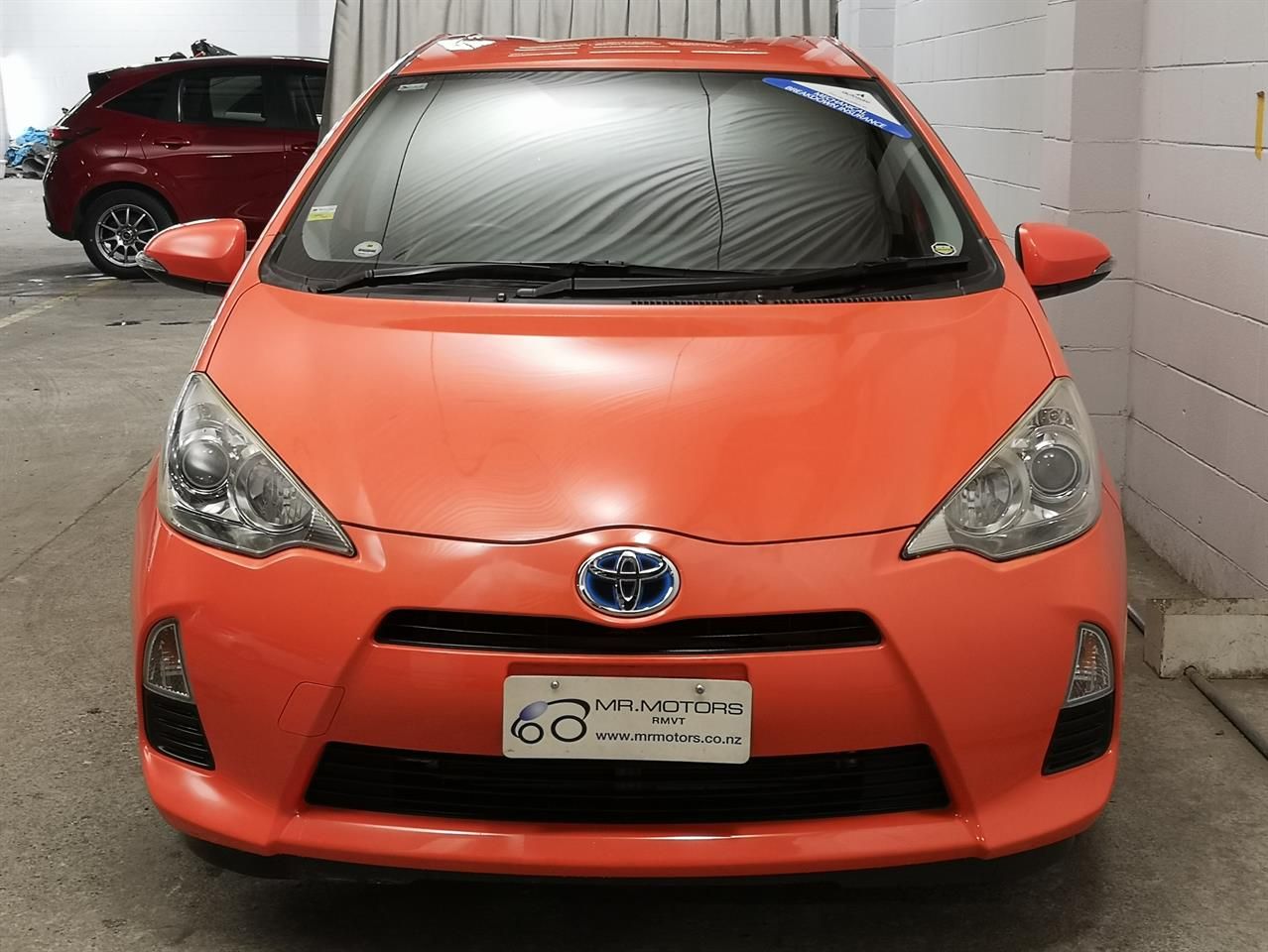 Vehicle image 4