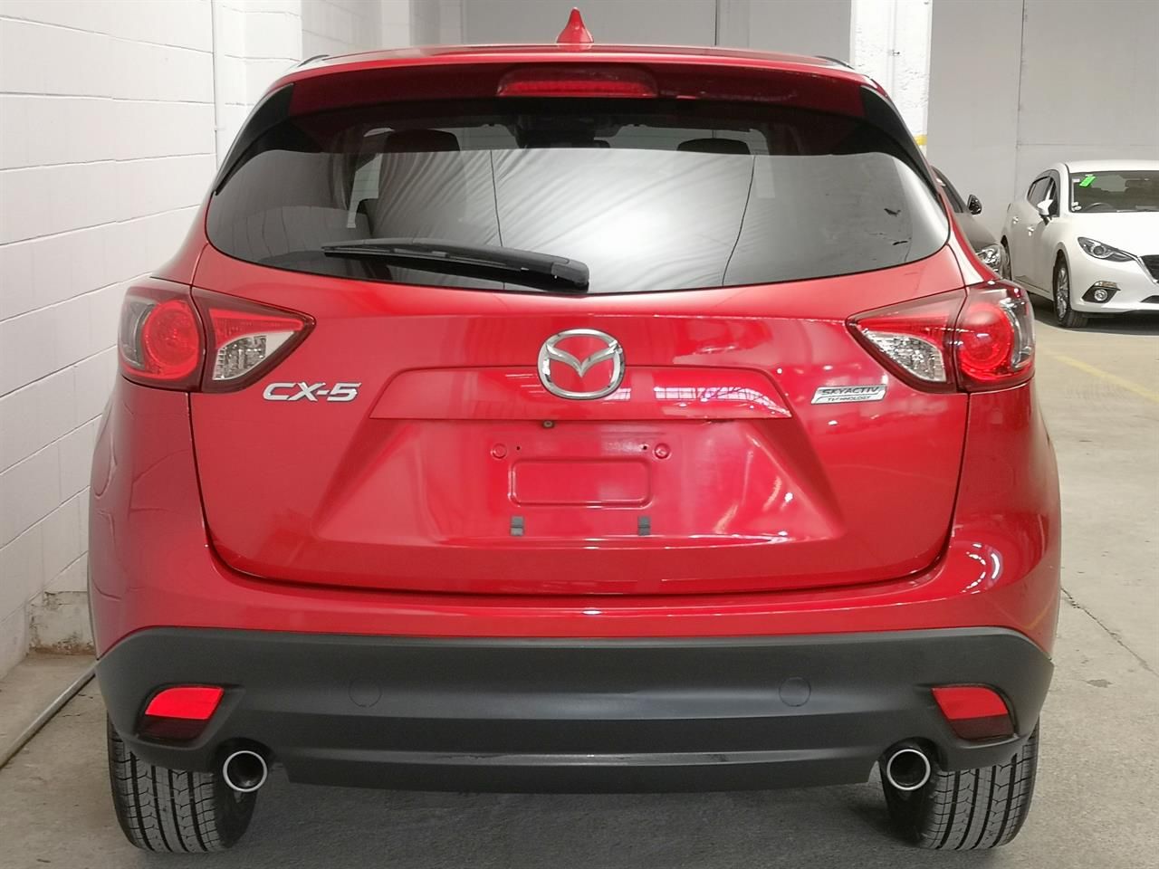 Vehicle image 5