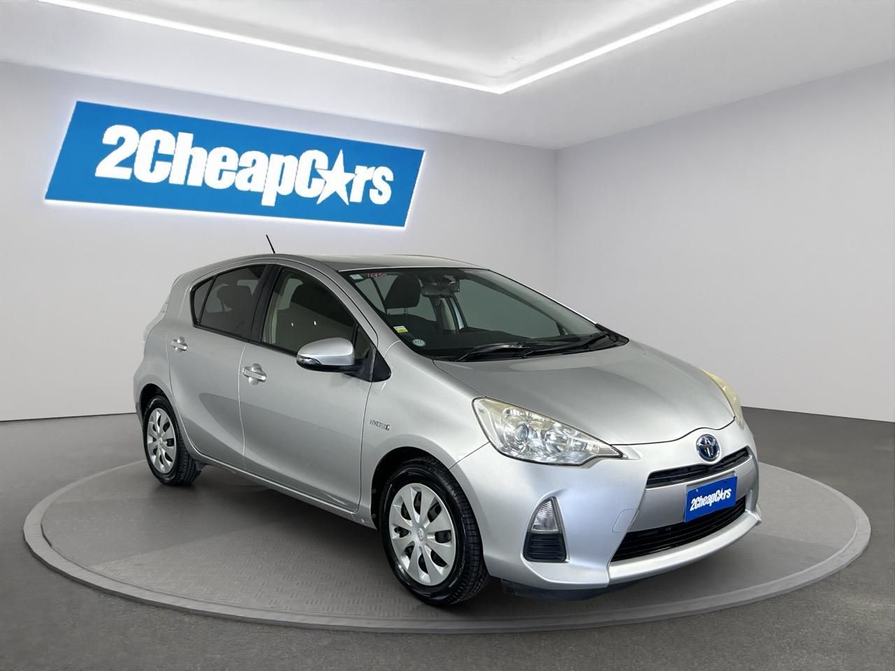 Vehicle image 3