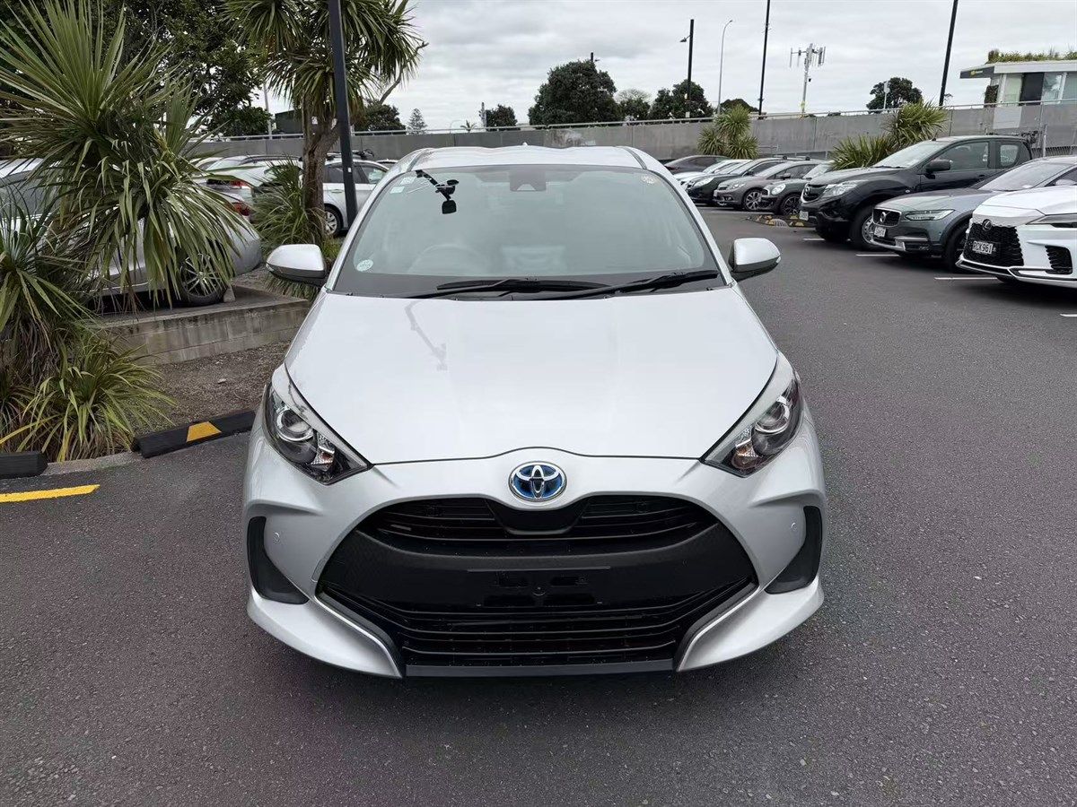 Vehicle image 2