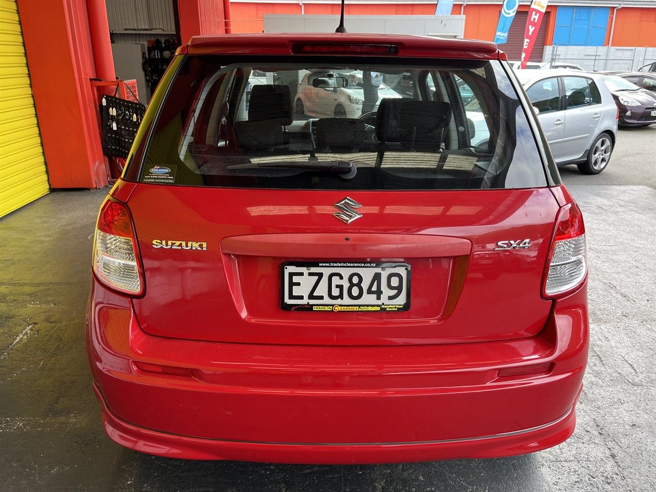 Vehicle image 5