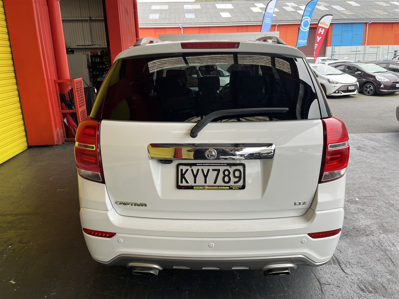 Vehicle image 5
