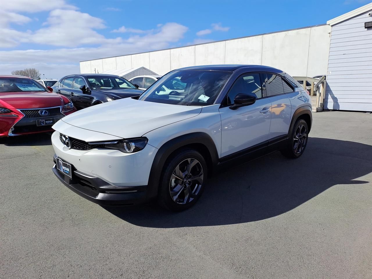 Vehicle image 3