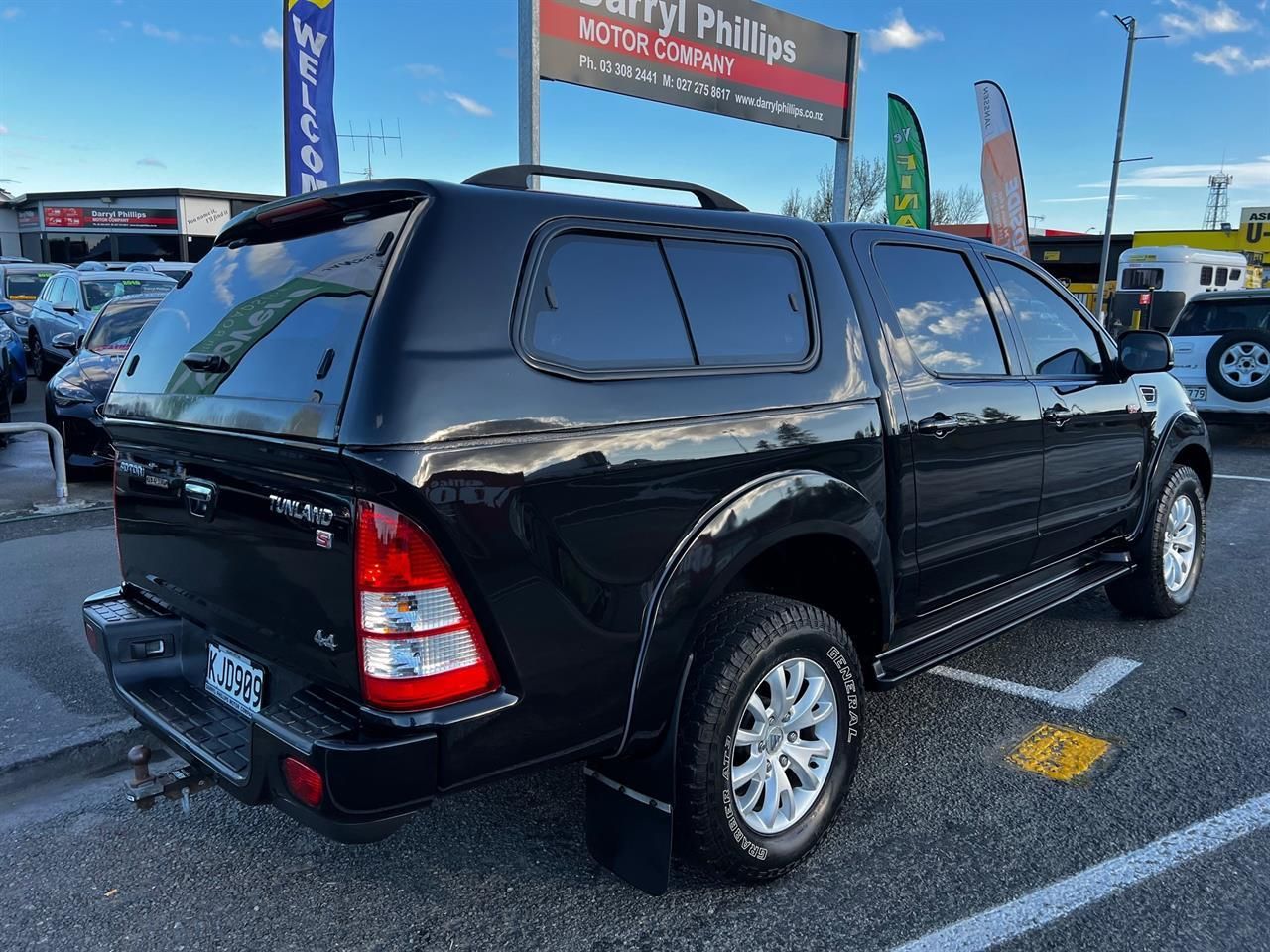 Vehicle image 5