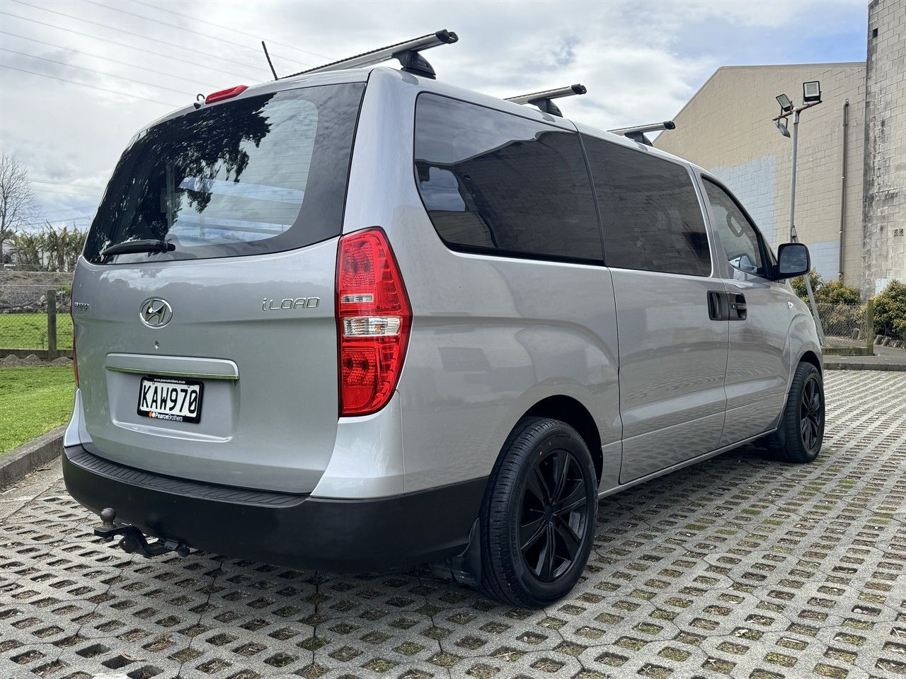 Vehicle image 5