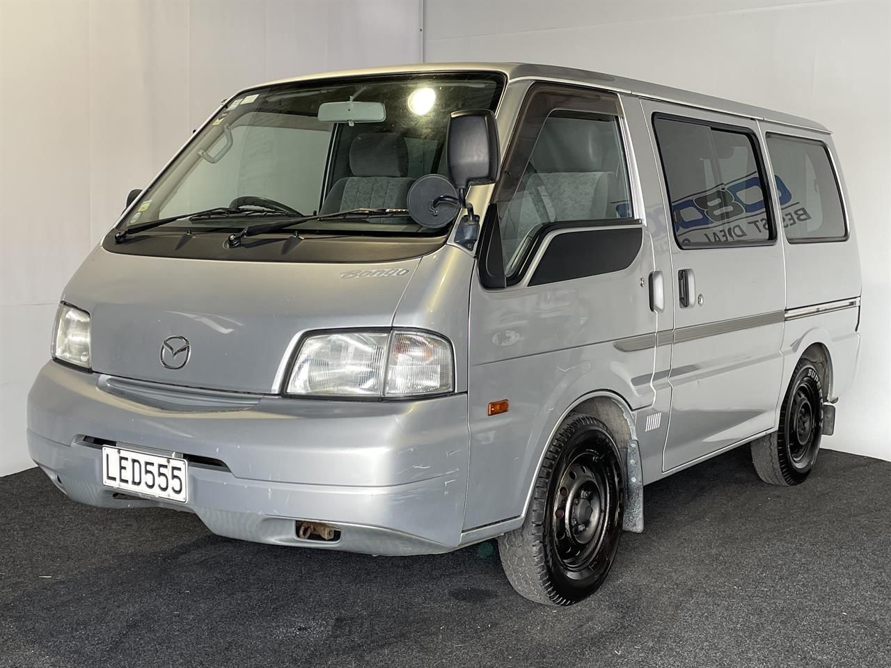 Vehicle image 3