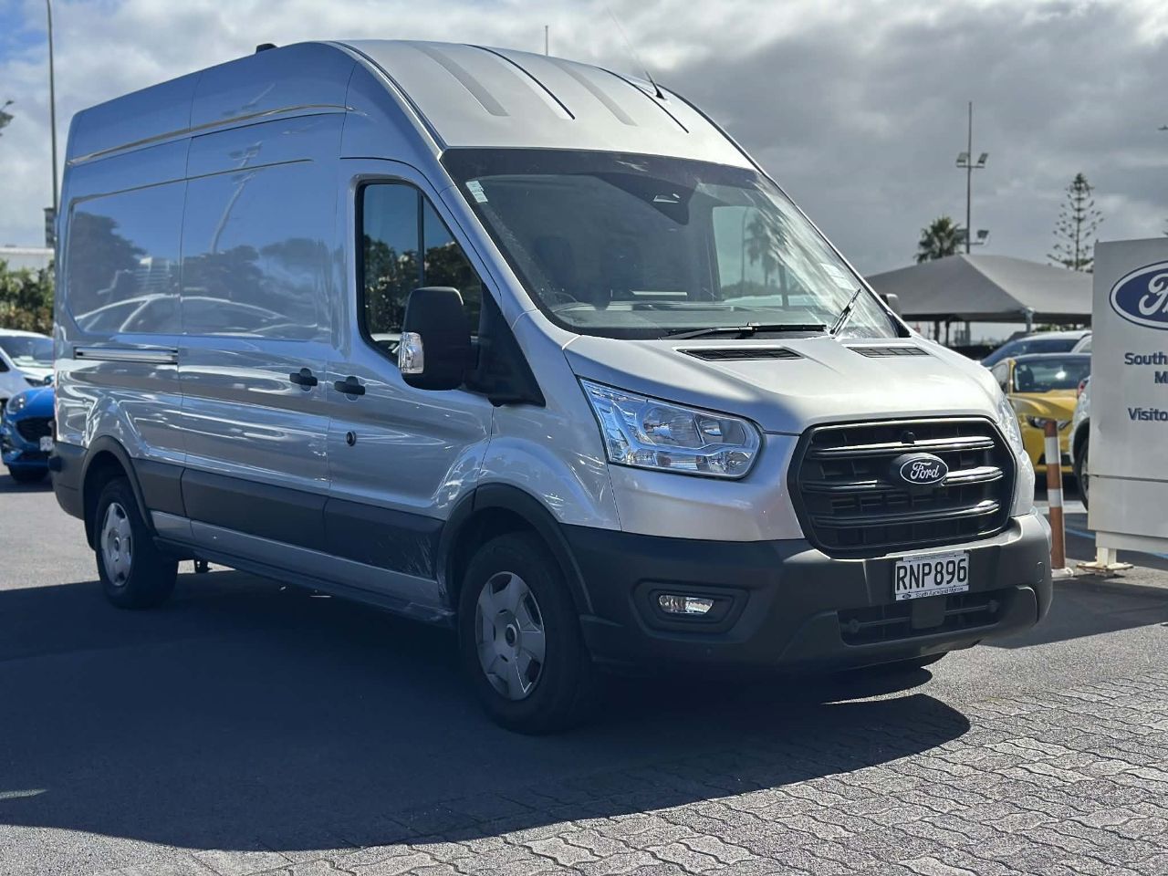 Vehicle image 1
