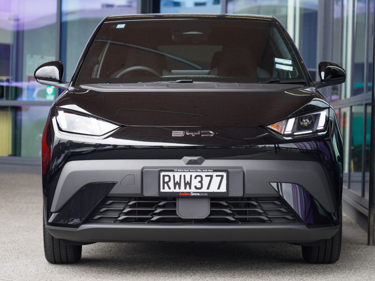 Vehicle image 5