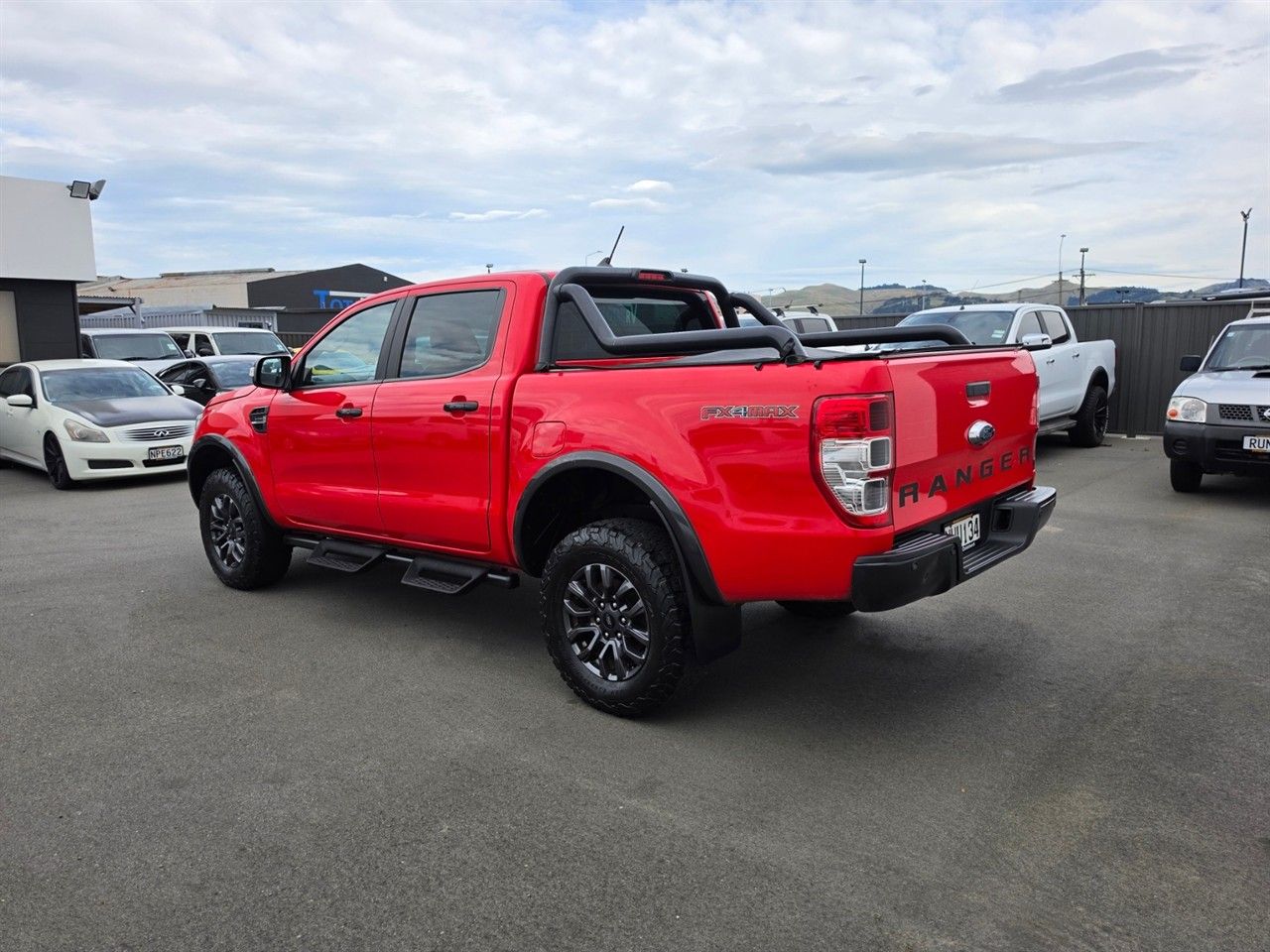 Vehicle image 4