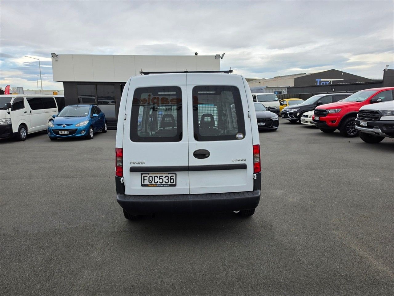 Vehicle image 3