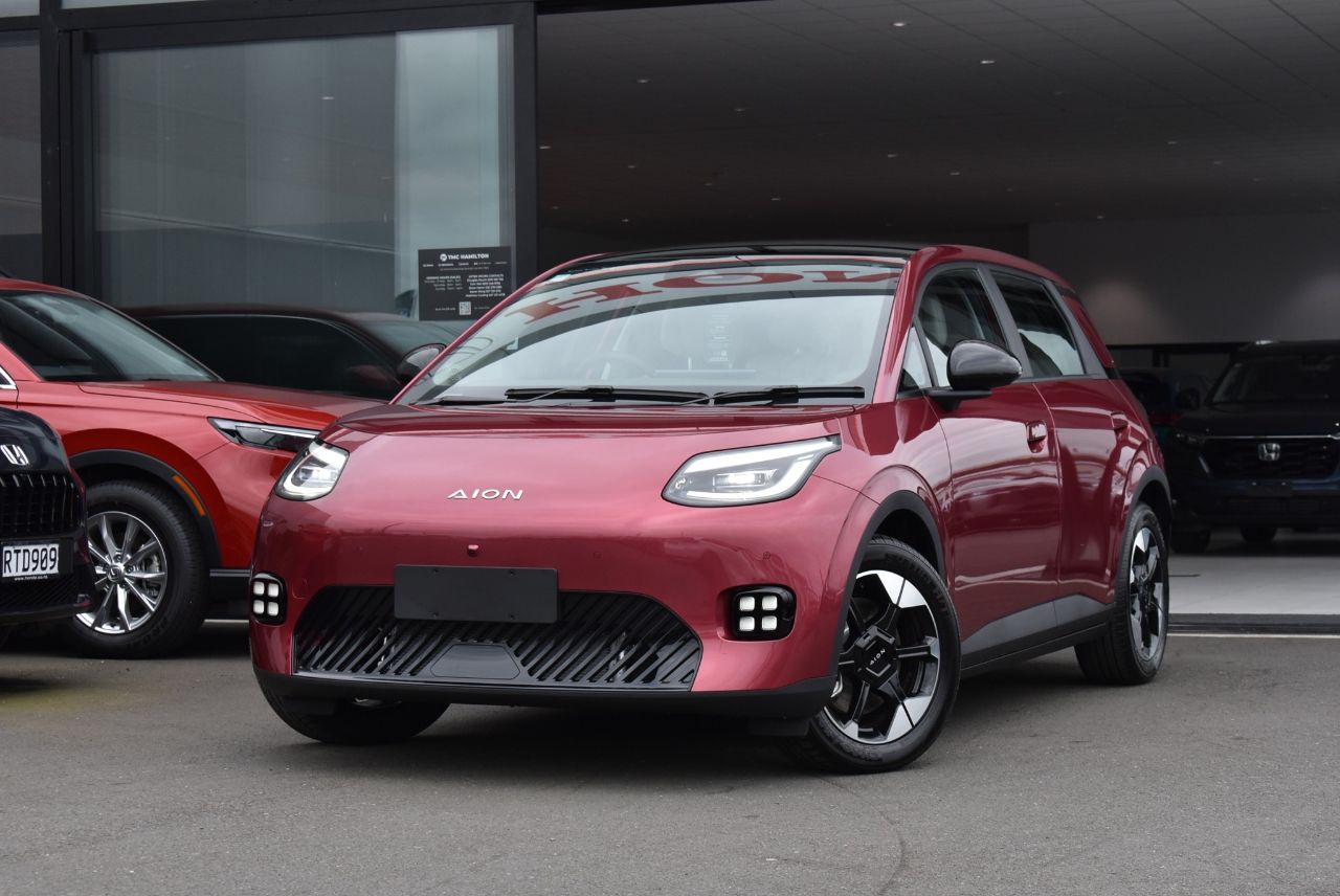 Vehicle image 1