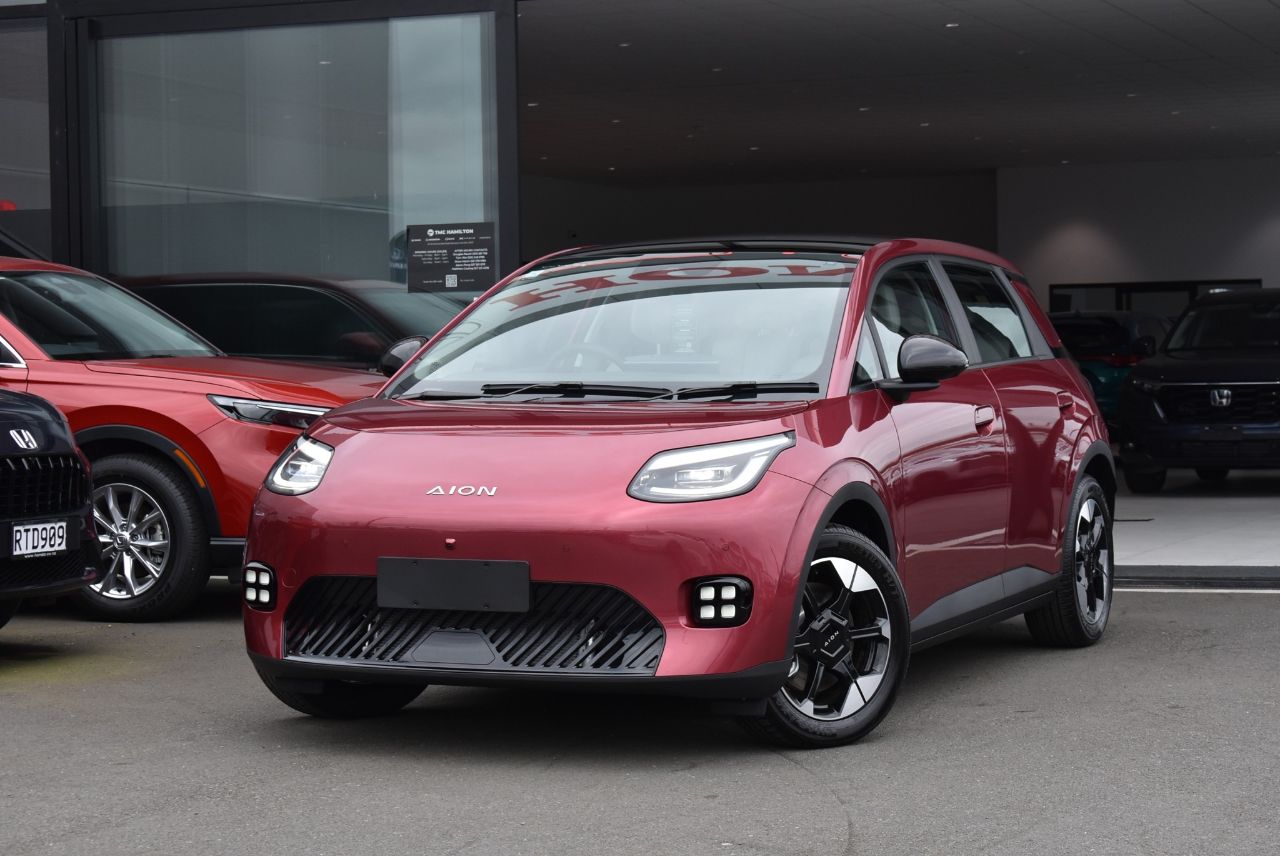 Vehicle image 2
