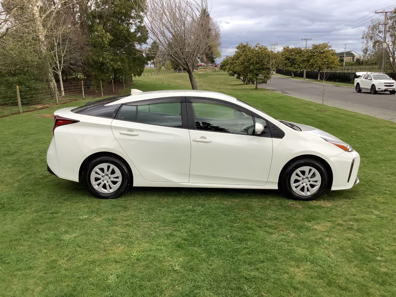 Vehicle image 4