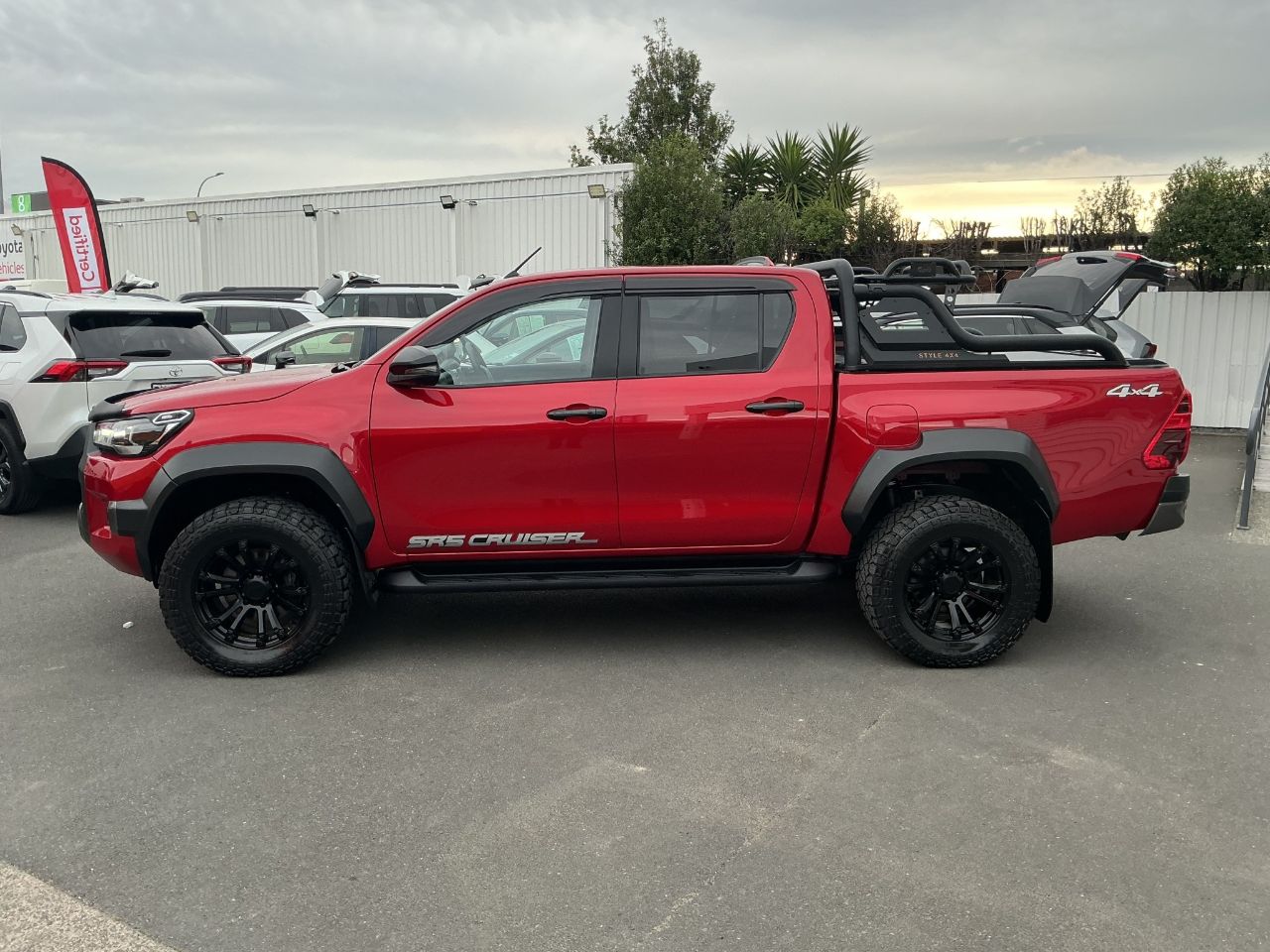 Vehicle image 5