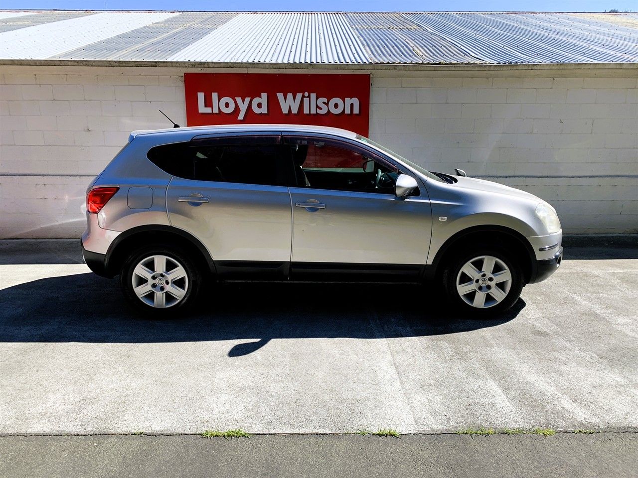 Vehicle image 3