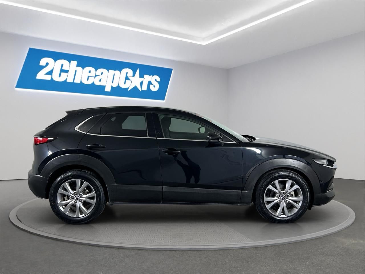 Vehicle image 4