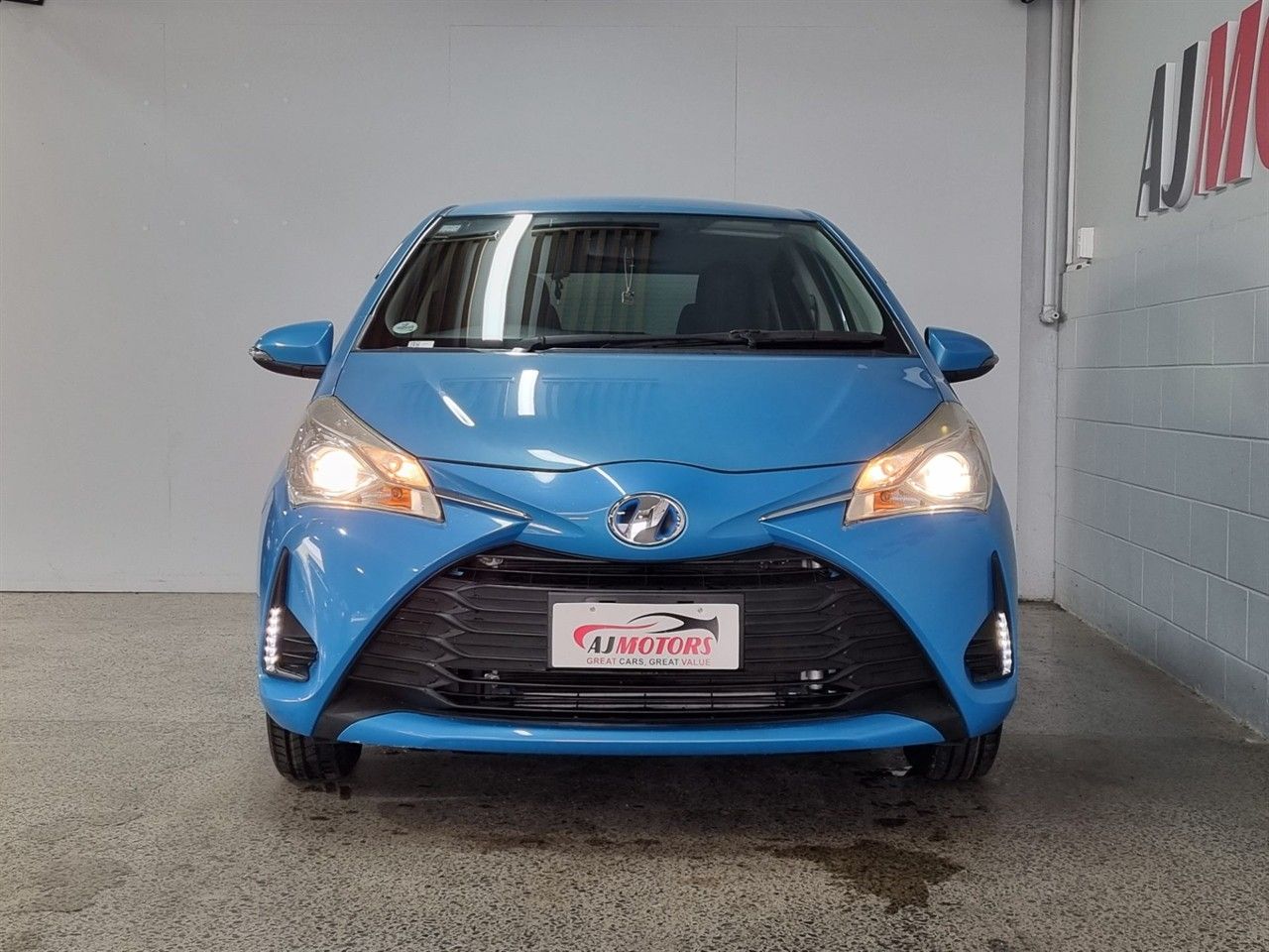 Vehicle image 2