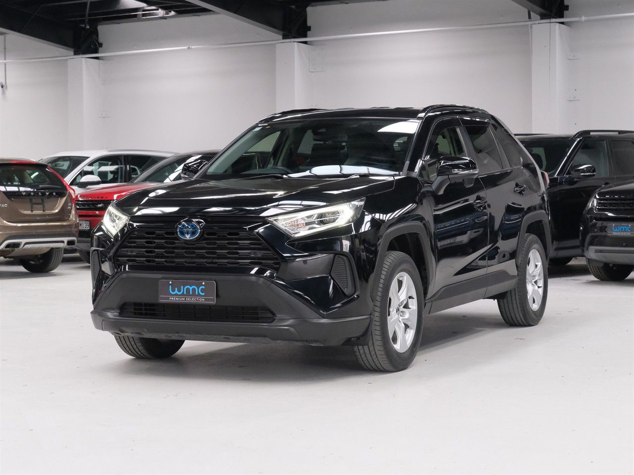 Vehicle image 4