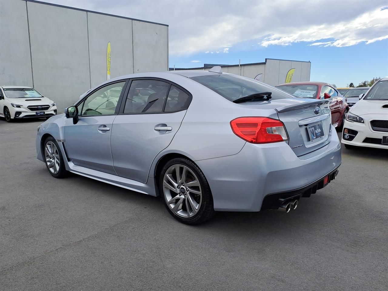 Vehicle image 5