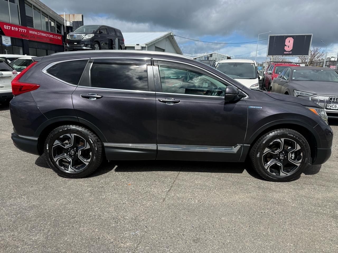 Vehicle image 3