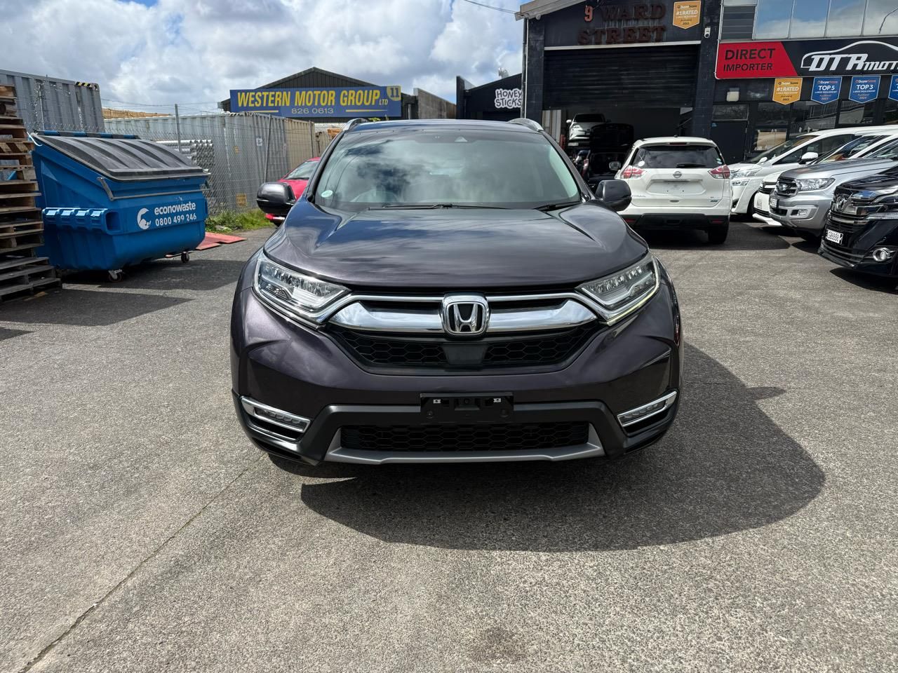 Vehicle image 4