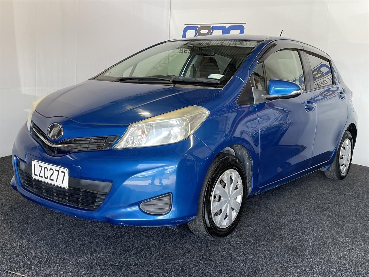 Vehicle image 3