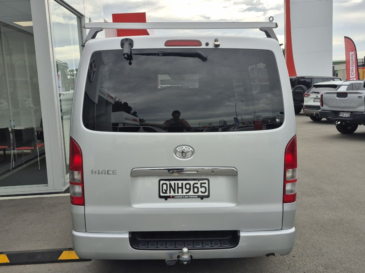 Vehicle image 4