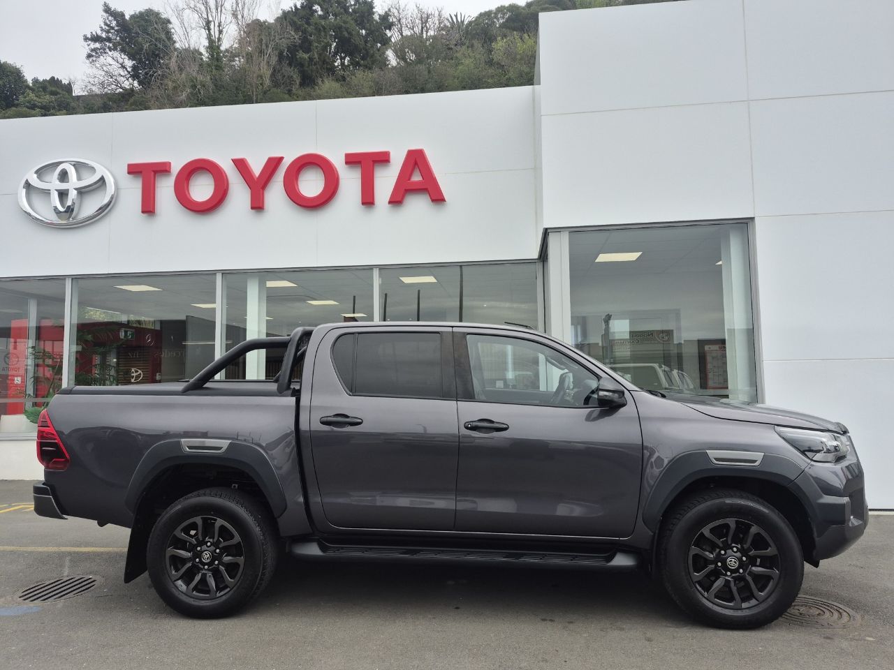 Vehicle image 2