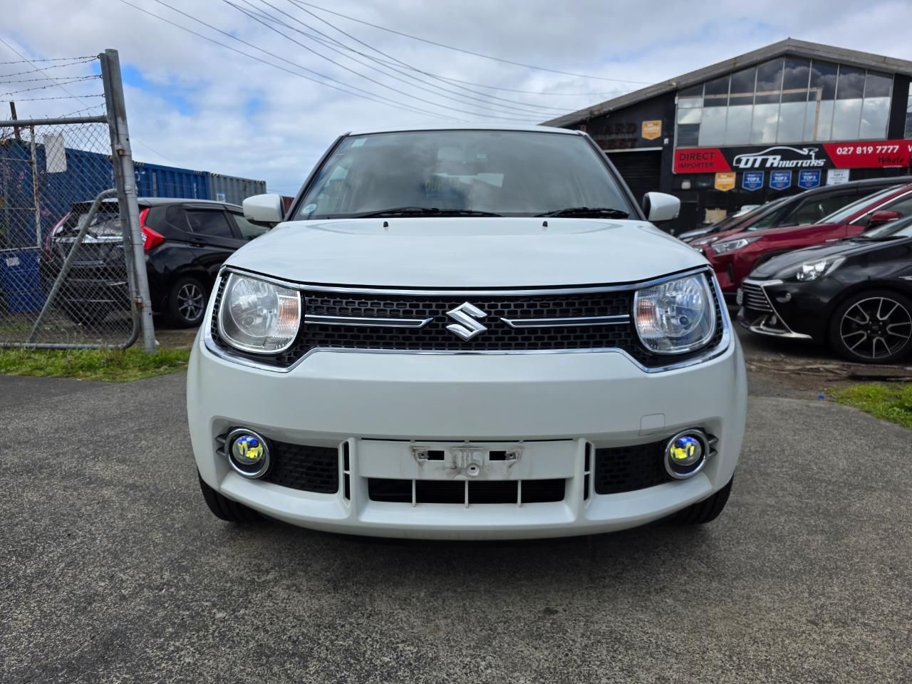 Vehicle image 3