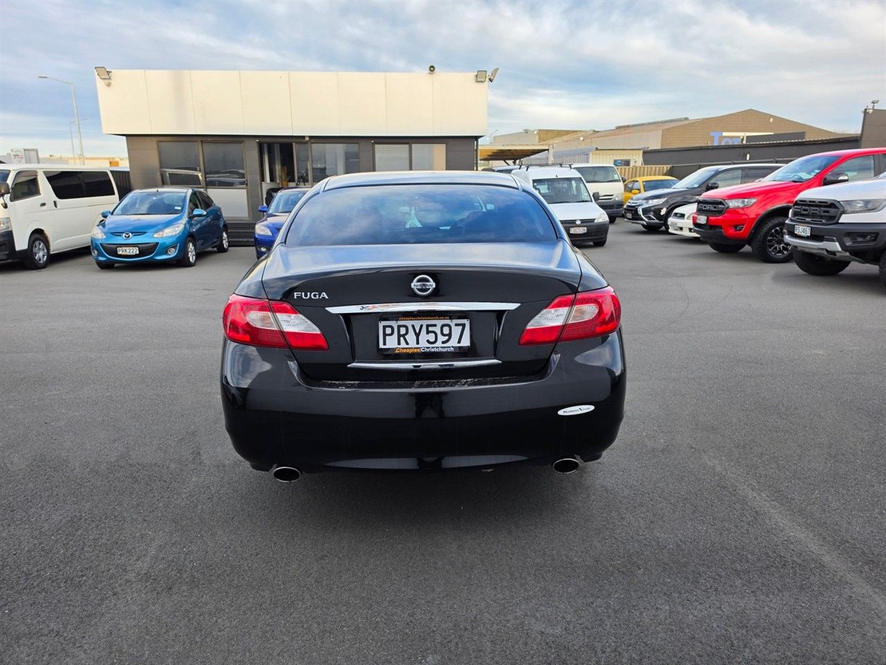Vehicle image 3