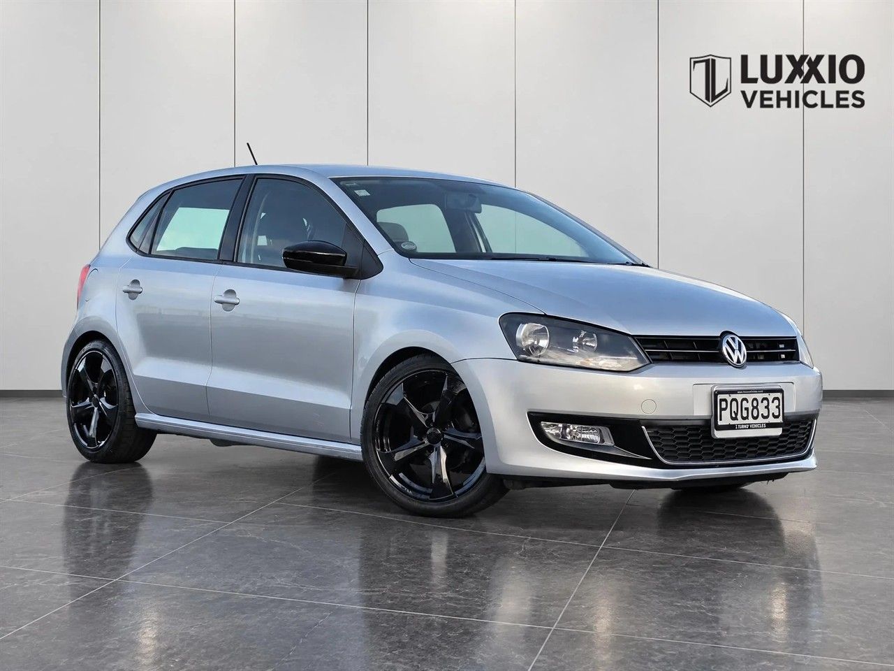Vehicle image 4