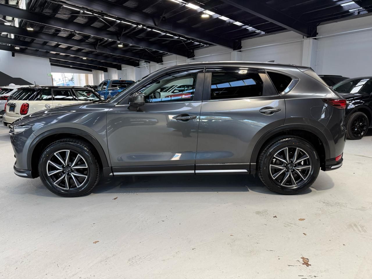 Vehicle image 5