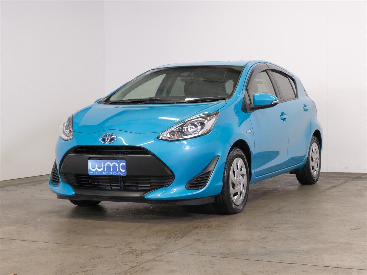 Vehicle image 4