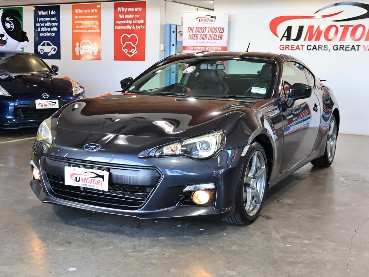 Vehicle image 3
