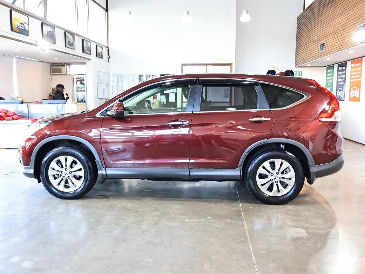 Vehicle image 5