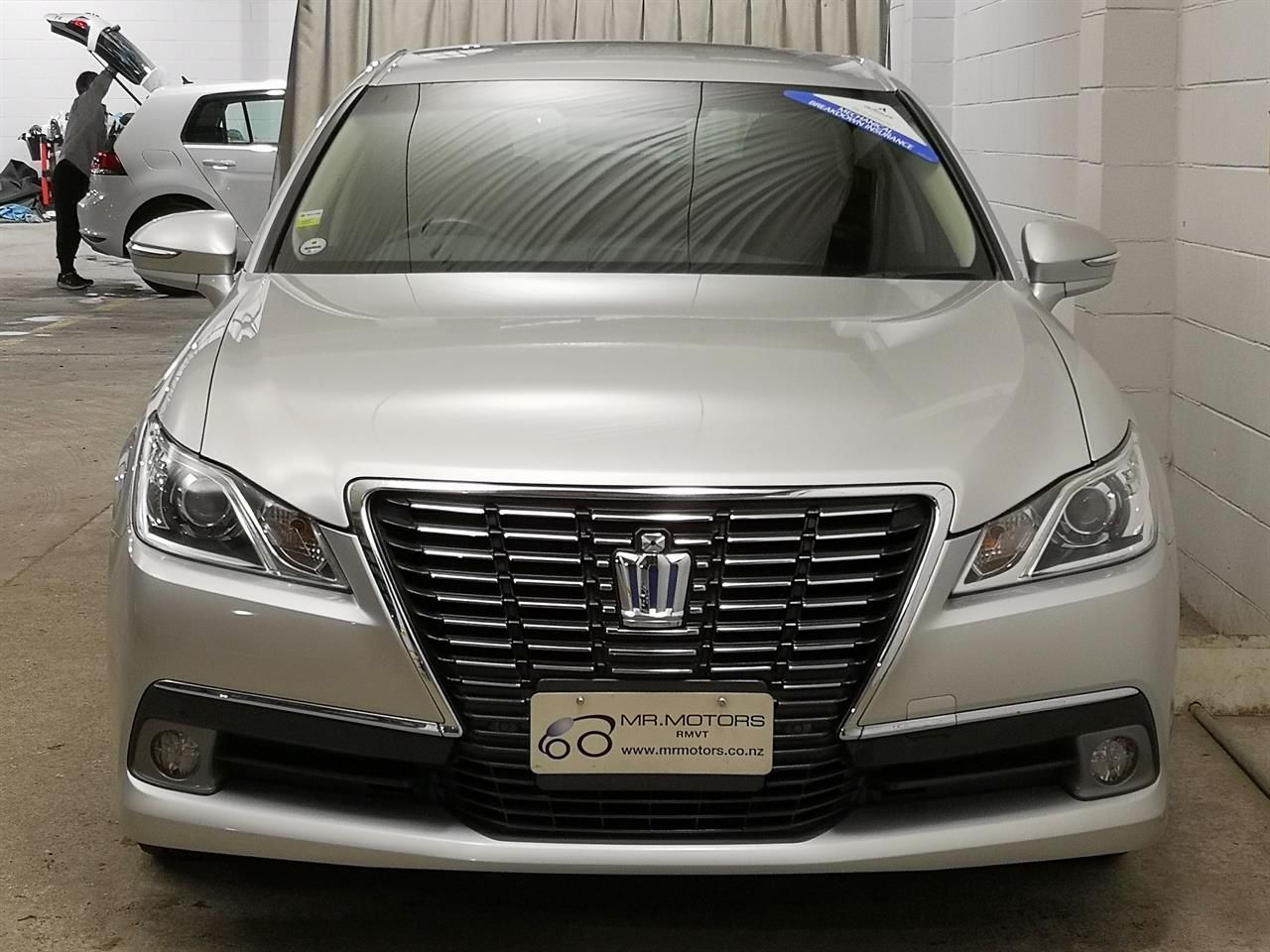 Vehicle image 4