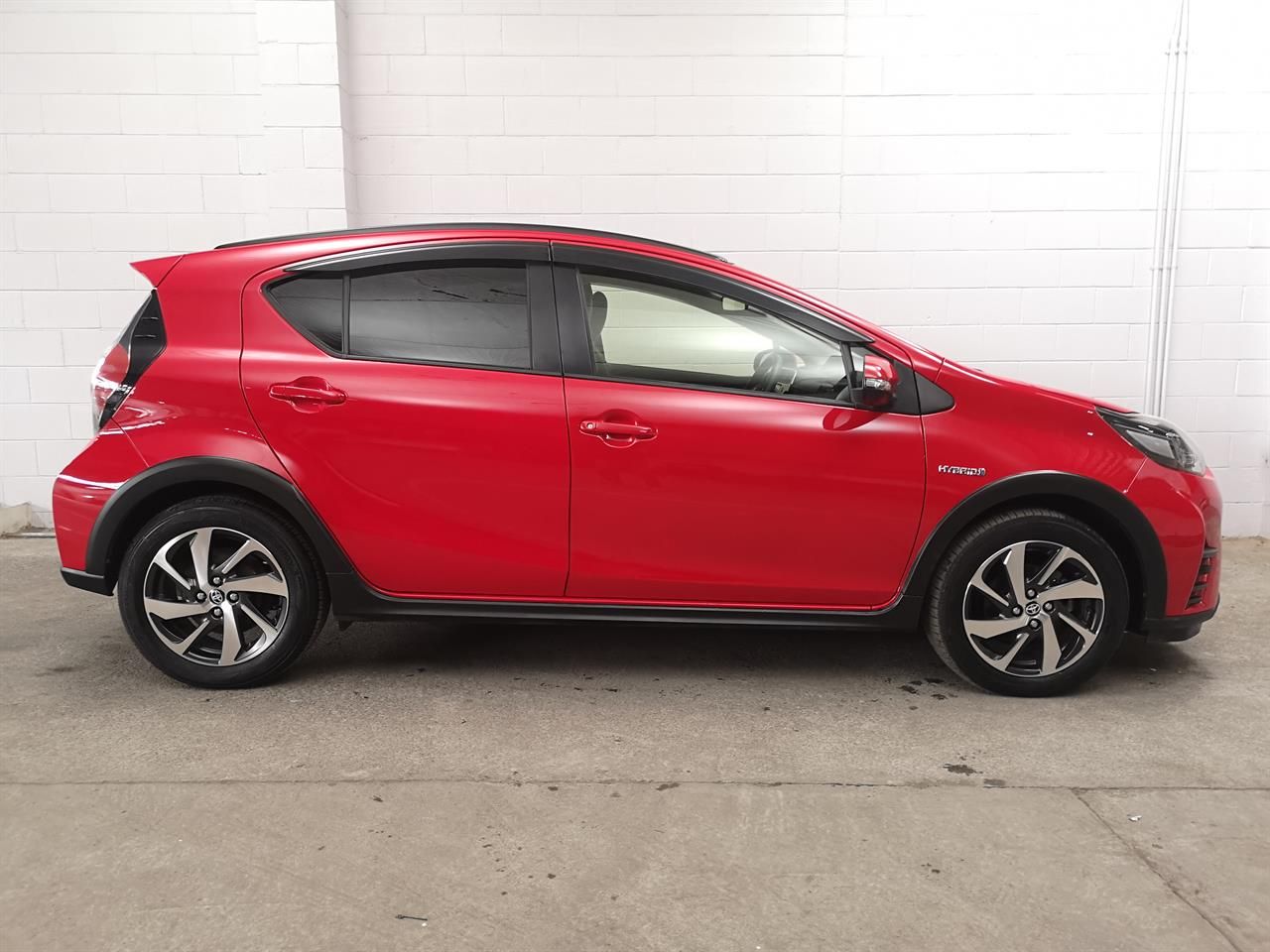 Vehicle image 3