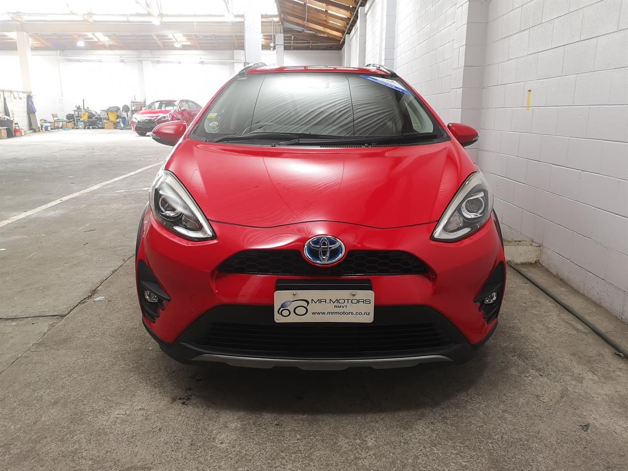 Vehicle image 4