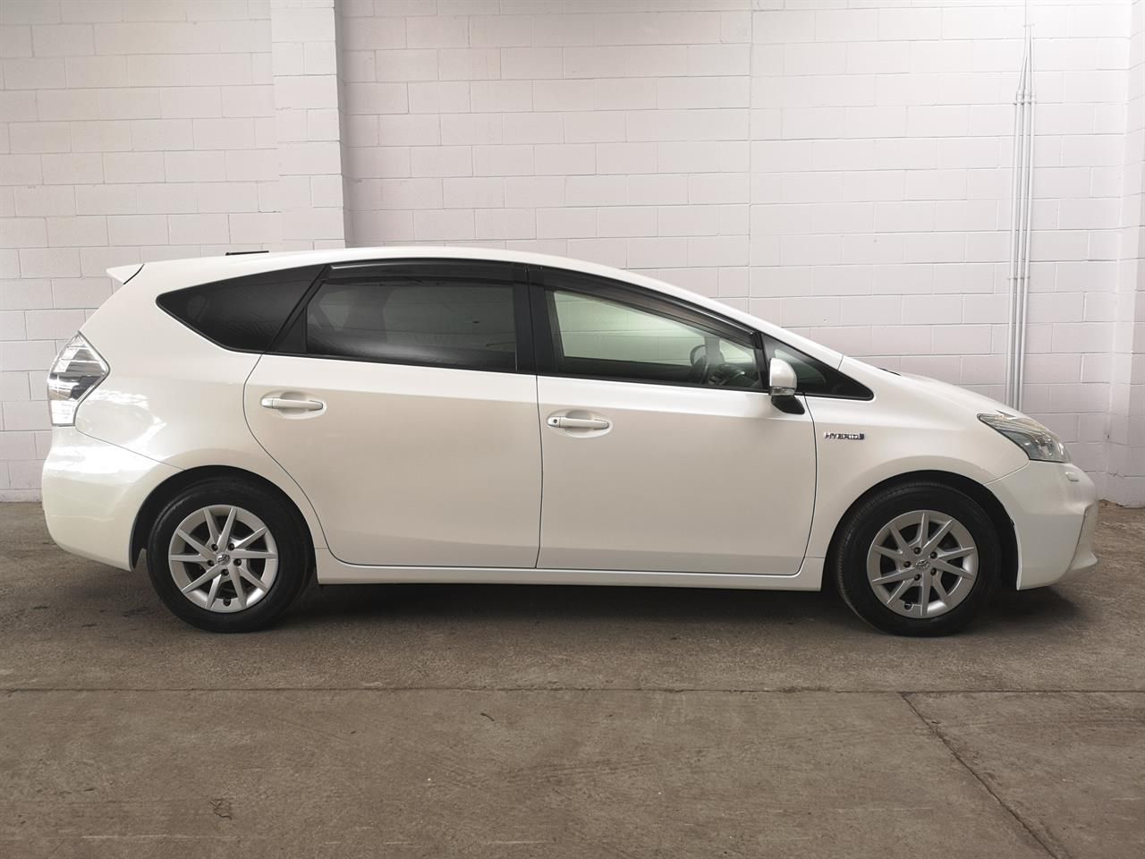 Vehicle image 3