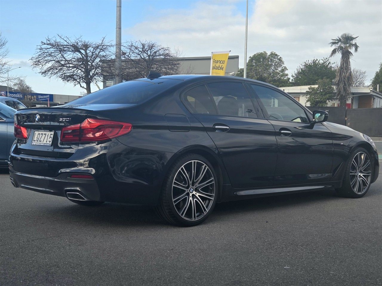 Vehicle image 3