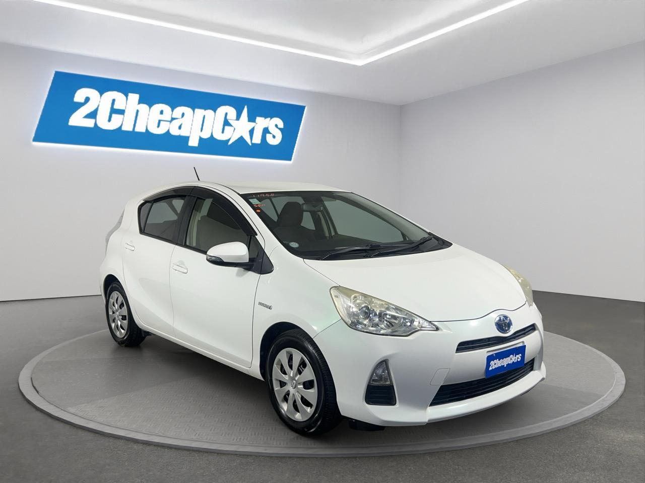 Vehicle image 3