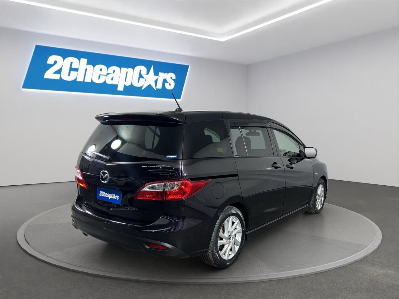 Vehicle image 5