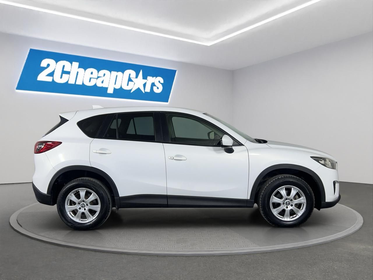 Vehicle image 4