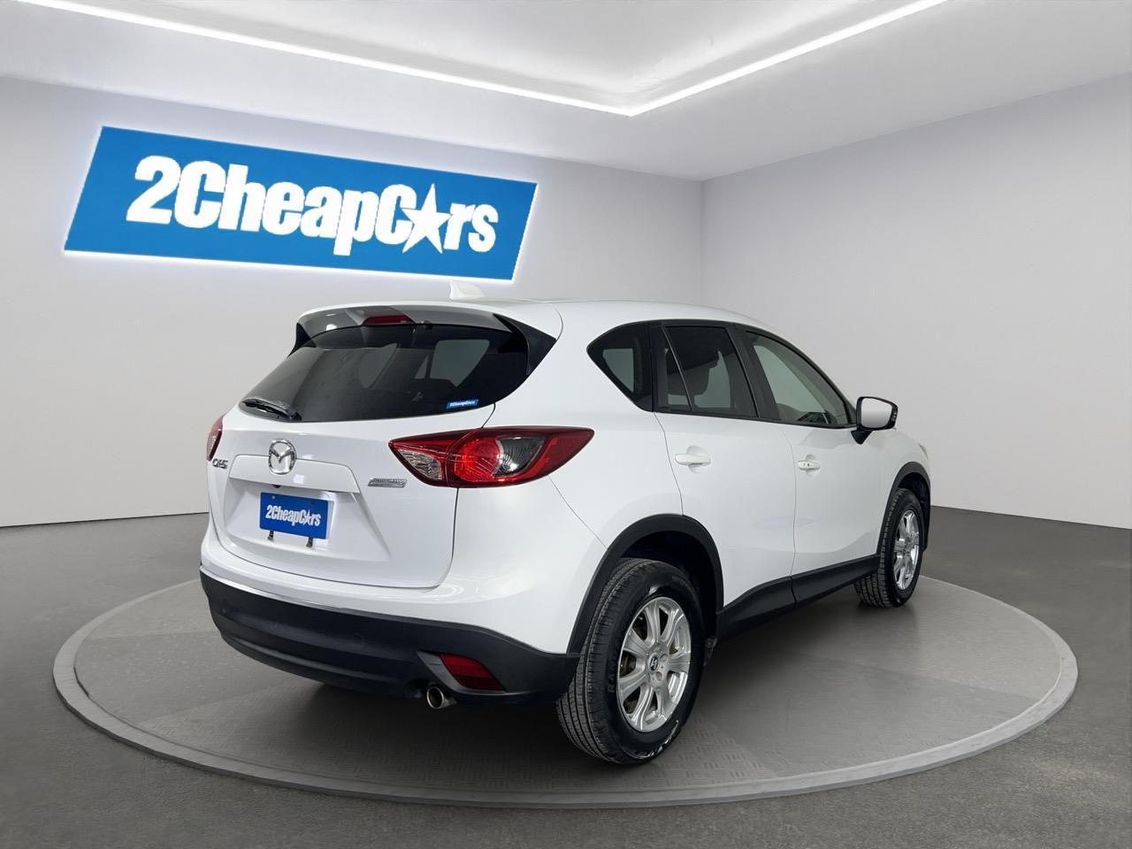 Vehicle image 5