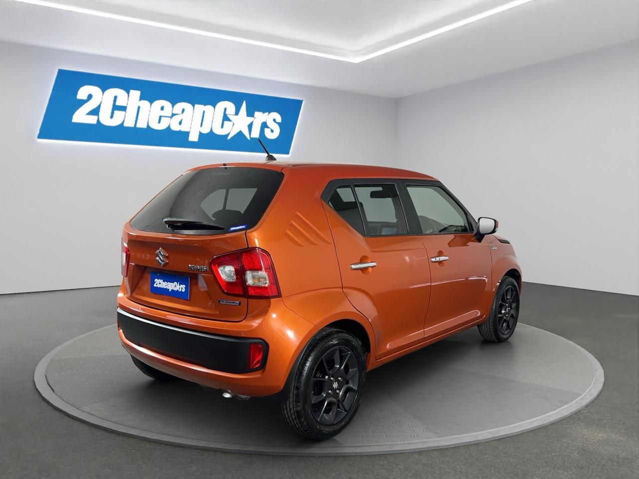 Vehicle image 5