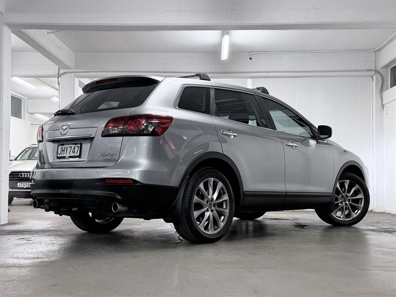 Vehicle image 3
