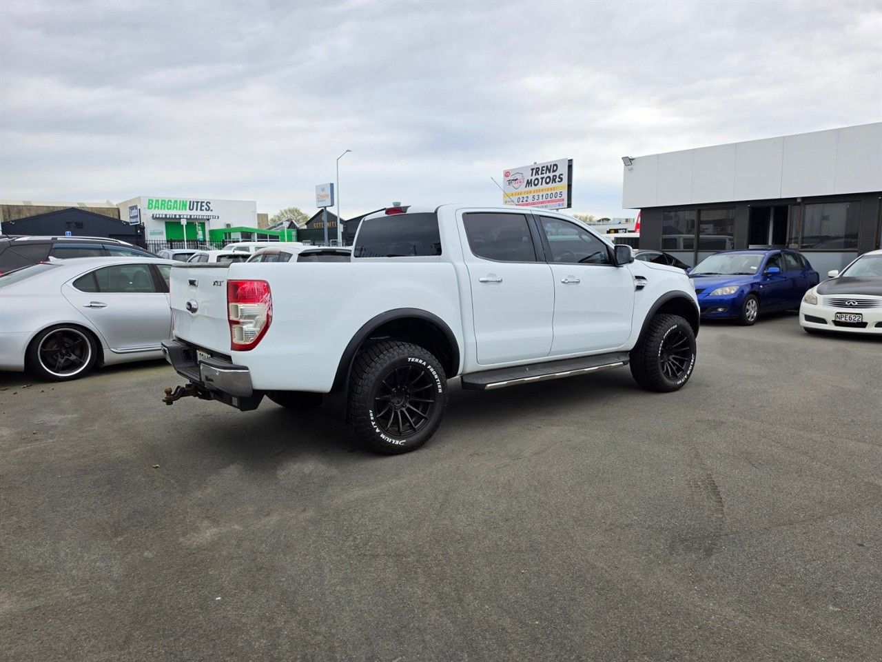 Vehicle image 2